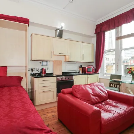 9 Old Chambers * 布里斯托